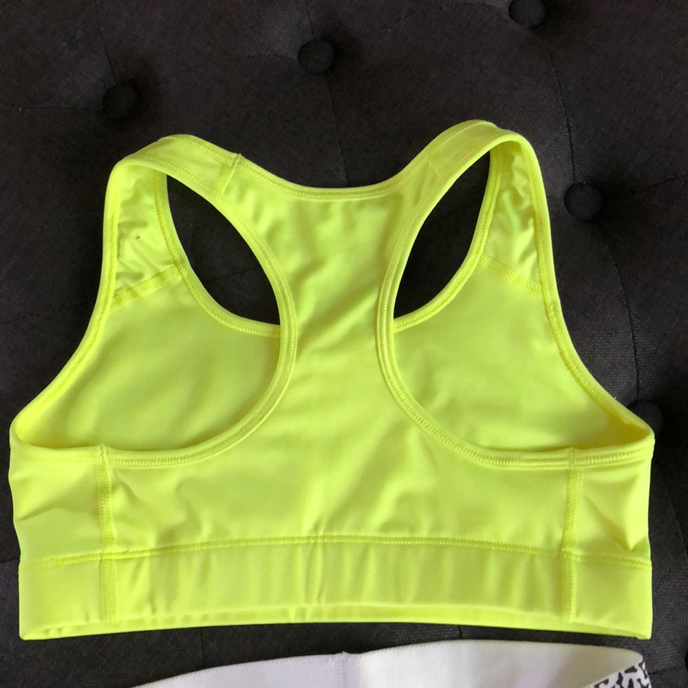Nike Work Out Set - Picture 6 of 7